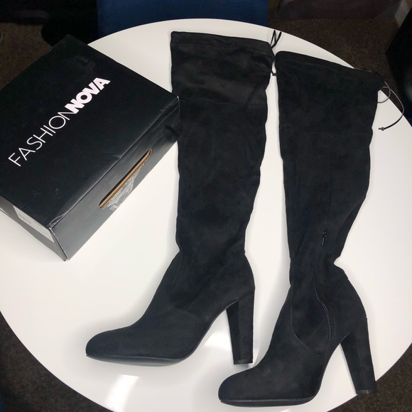 Fashion nova black thigh high boot - Picture 4 of 6